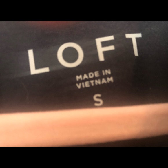 🎉4 for 20 🎉LOFT cap sleeve tee - Picture 3 of 3